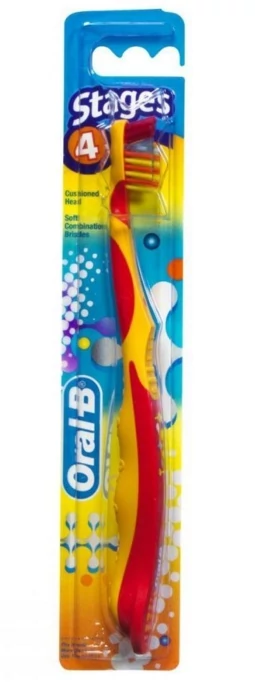 Oral-B Stages 4 (8+ éves kortól) Soft fogkefe - Oral-B-Braun