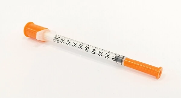1ml inzulin fecskendő 3 részes U-100 integrált tűvel 29G (0,33 x 13 mm) 100db - Vogt